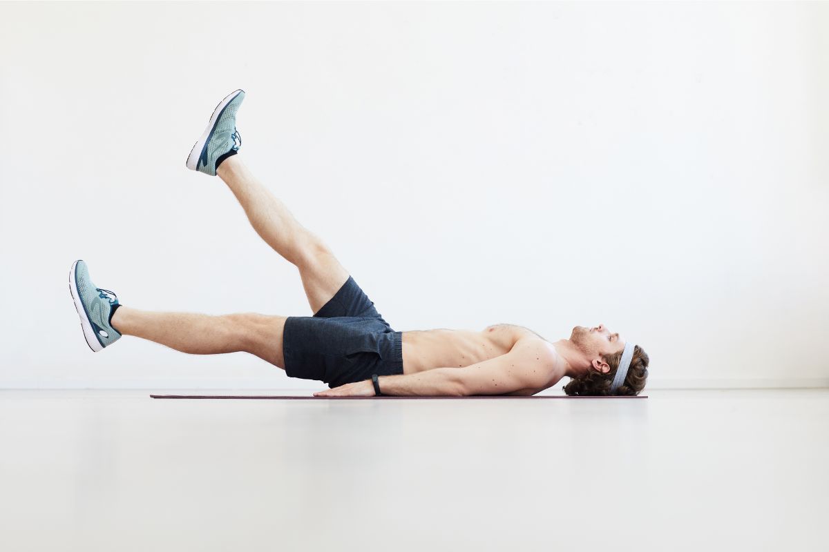 abdominal flutter kicks